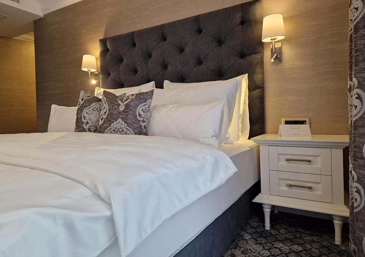 Boutique Hotel Bora & Villas Garamm Pakostane Bagian luar foto