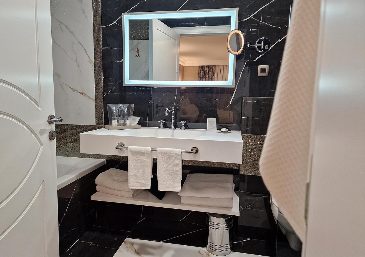 Boutique Hotel Bora & Villas Garamm Pakostane Bagian luar foto