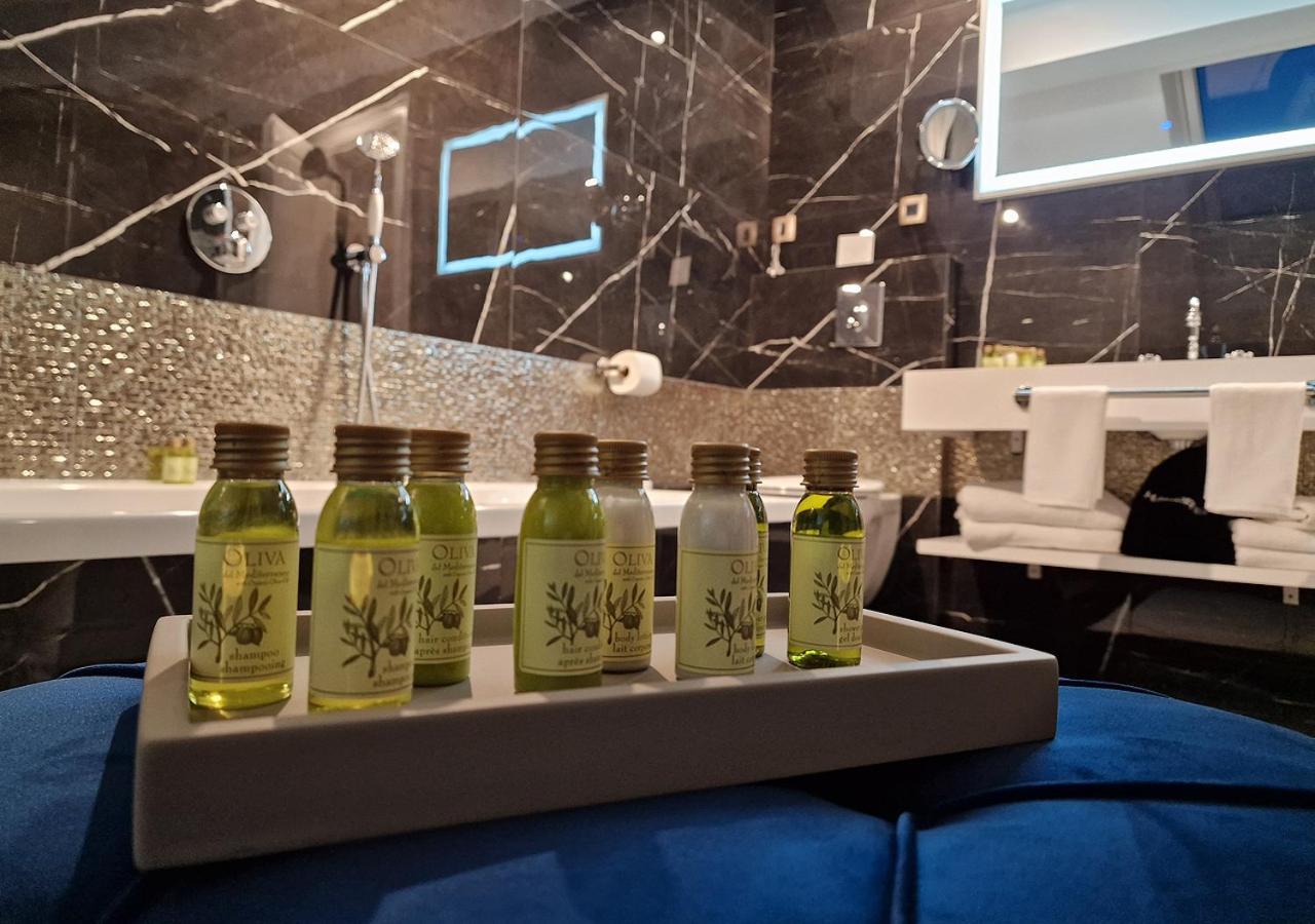 Boutique Hotel Bora & Villas Garamm Pakostane Bagian luar foto
