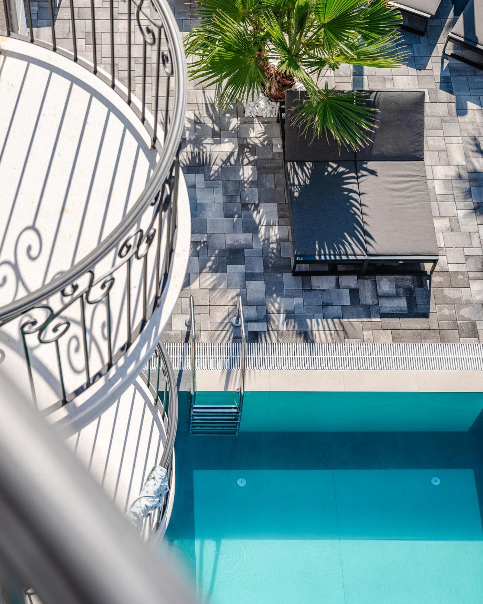 Boutique Hotel Bora & Villas Garamm Pakostane Bagian luar foto