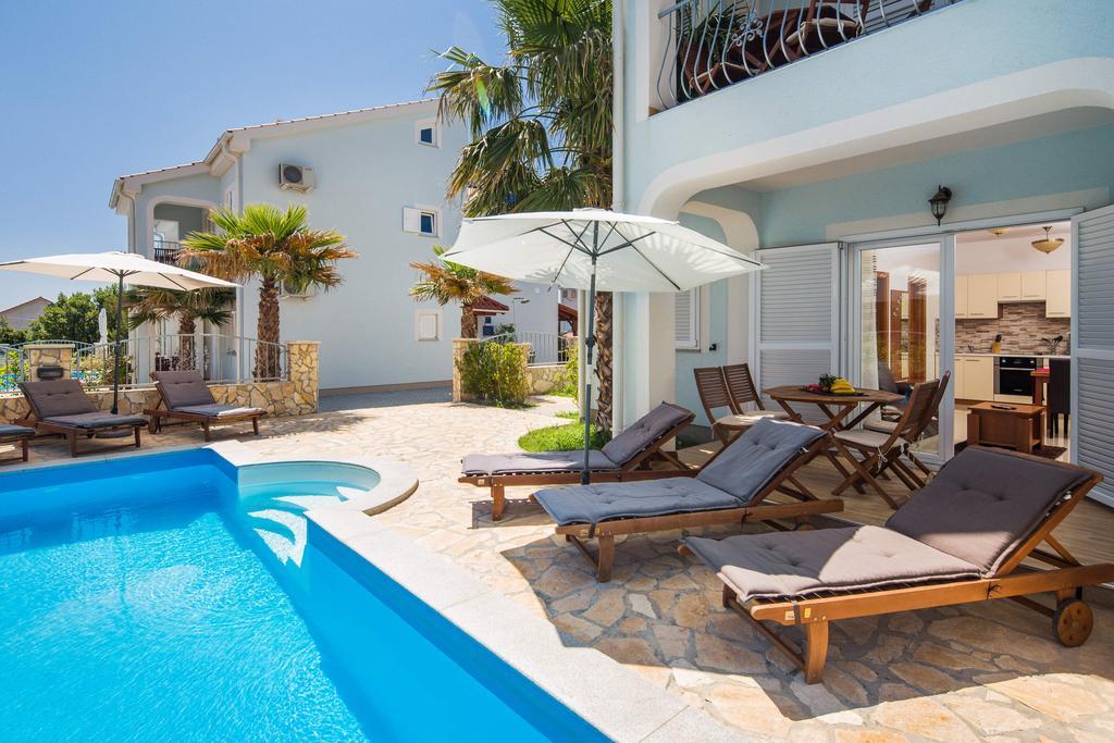 Boutique Hotel Bora & Villas Garamm Pakostane Bagian luar foto